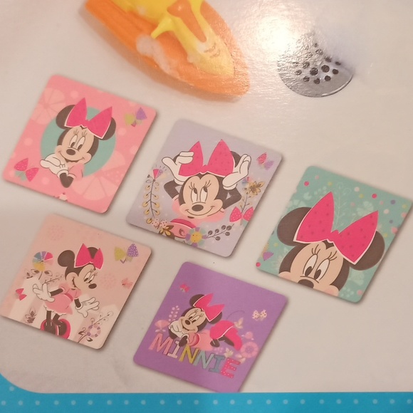 Minnie Mouse Mickey Non Slip Bath Tub Shower Treads Stickers 5 pk - Picture 2 of 8